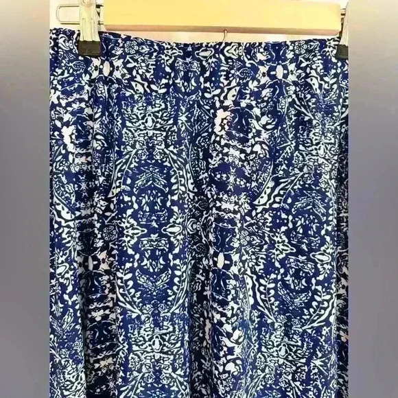 Blue and White Victorian Print Buttery Soft Maxi Skirt - Size 2XL - Picture 3 of 4